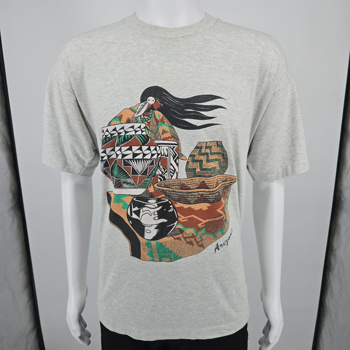 Vintage 1990s Fruit of the Loom Best Arizona Southwestern Pottery T-Shirt (XL)