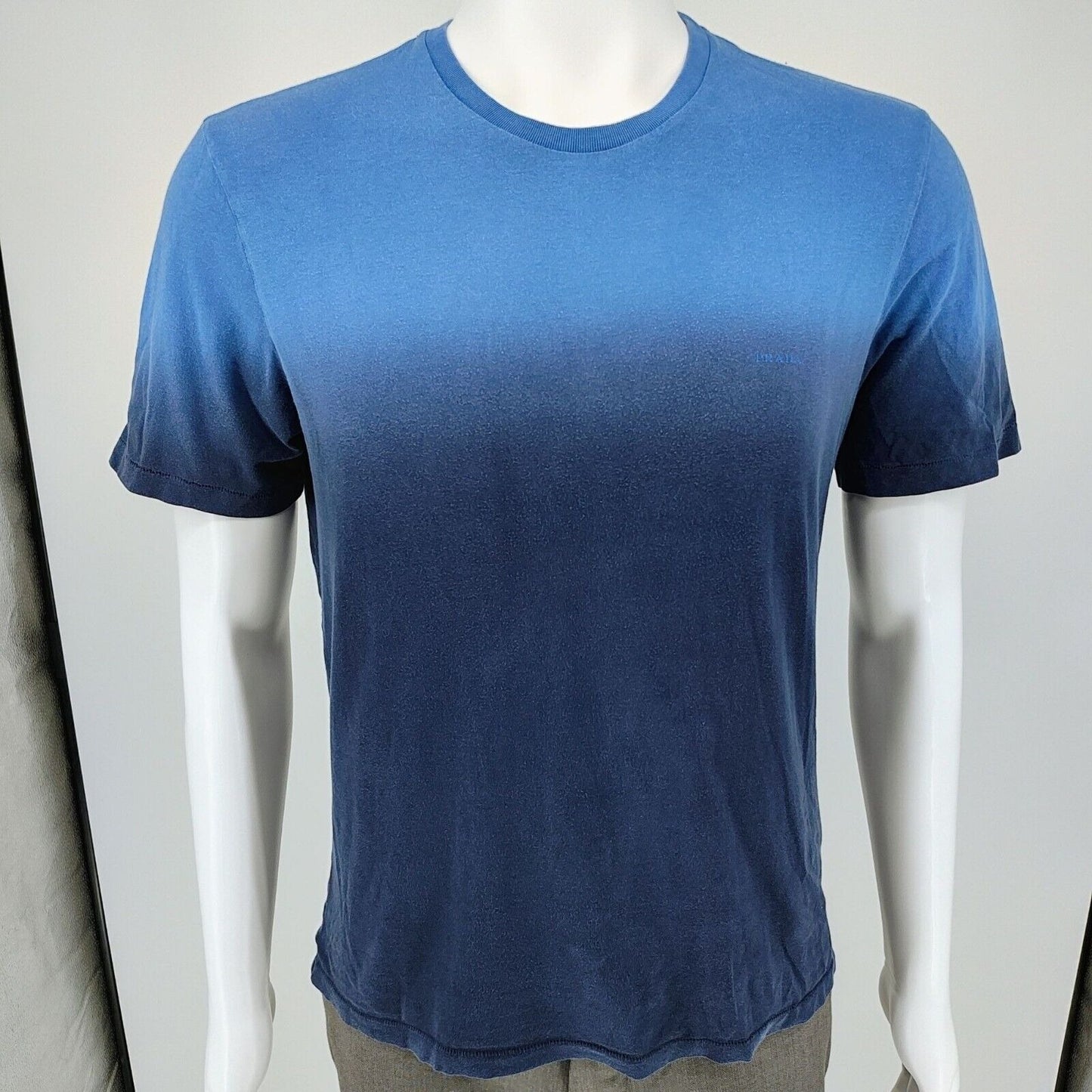 Prada Verfied Authentic Mens Crew Neck Blue Gradient Short-Sleve T-Shirt (Small)