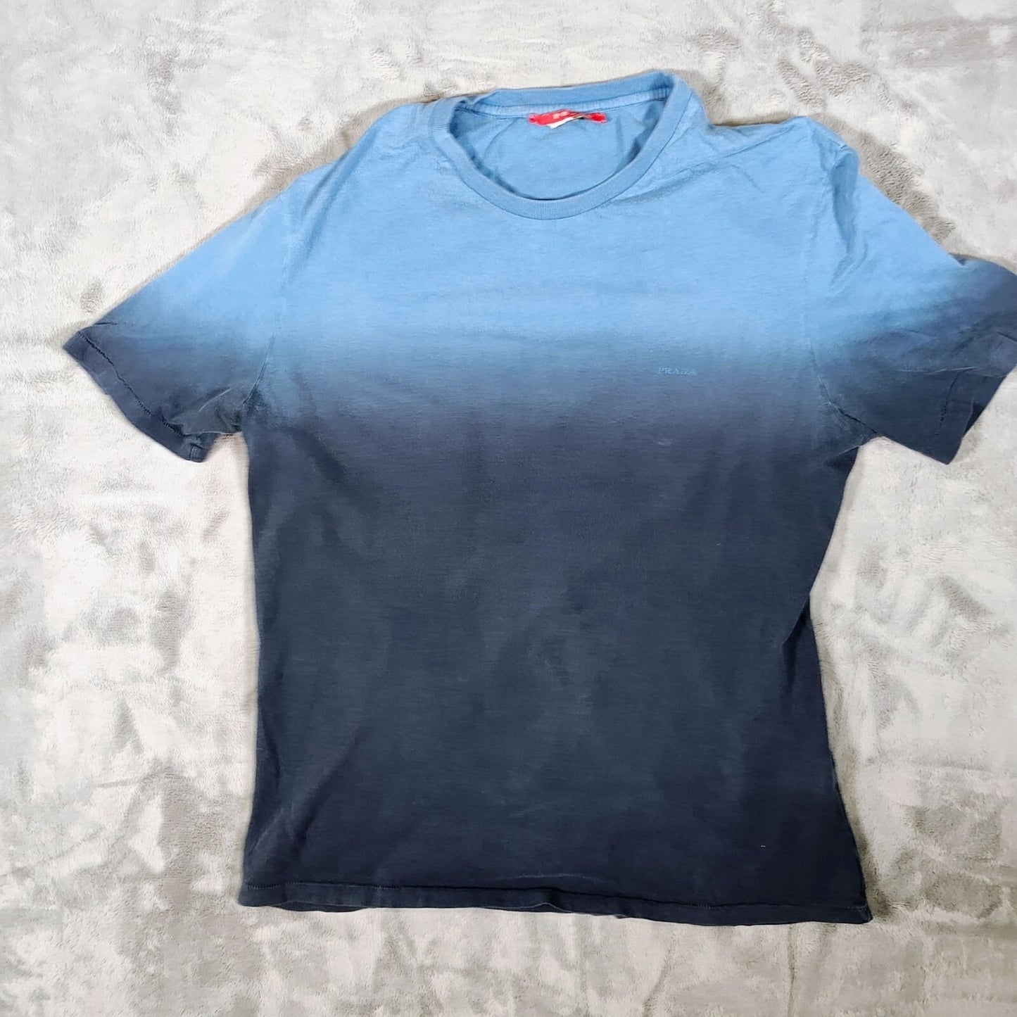 Prada Verfied Authentic Mens Crew Neck Blue Gradient Short-Sleve T-Shirt (Small)