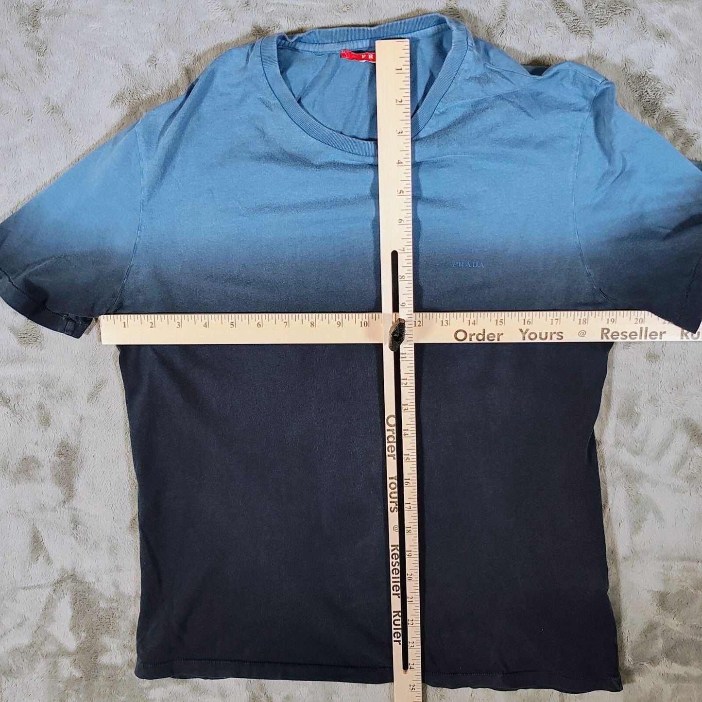 Prada Verfied Authentic Mens Crew Neck Blue Gradient Short-Sleve T-Shirt (Small)