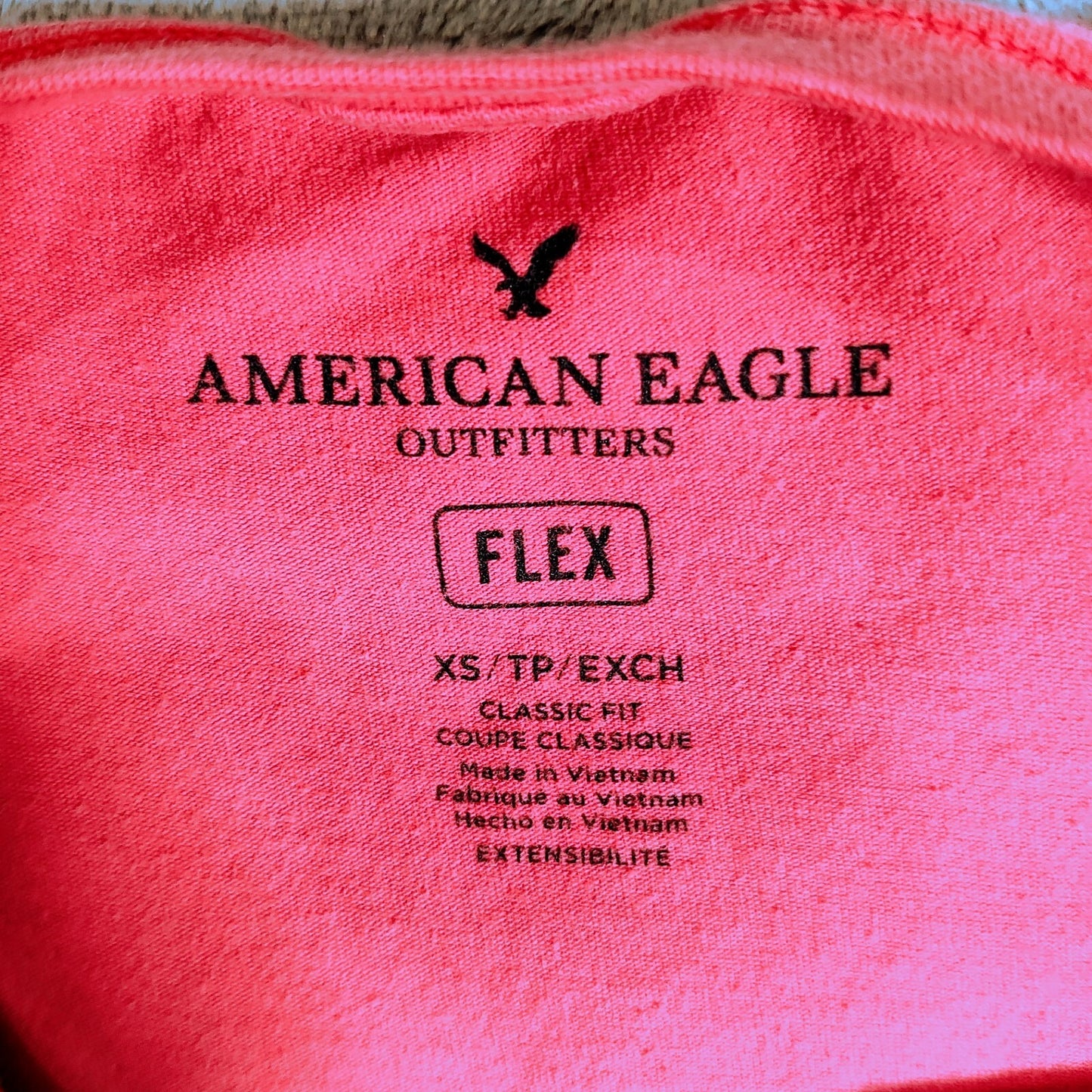 American Eagle Outfitters Men's Red, White,and Blue Hombre Flex T-Shirt (XS)