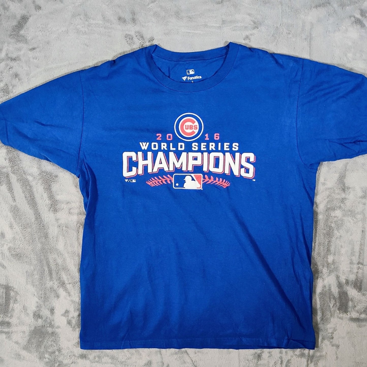 Fanatics 2016 Chicago Cubs World Series Champions  MLB Blue Graphic T-Shirt (L)