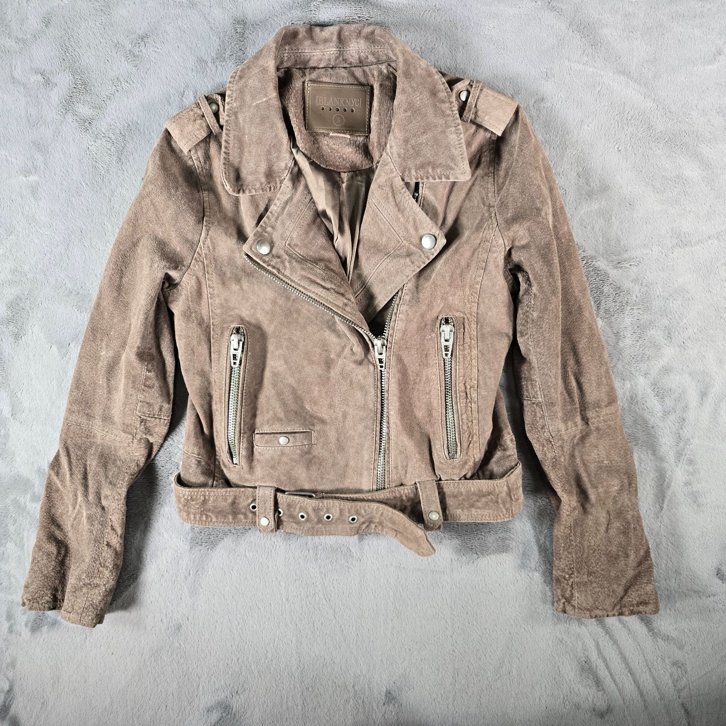 2010s Distressed [BLANKNYC] Cropped Suede French Taupe Moto Jacket (Small)