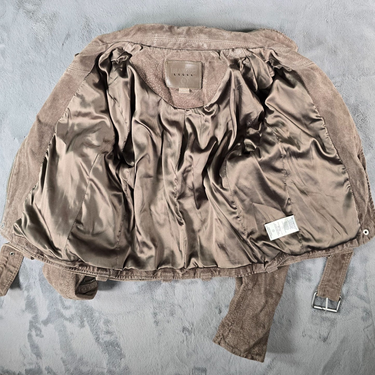 2010s Distressed [BLANKNYC] Cropped Suede French Taupe Moto Jacket (Small)