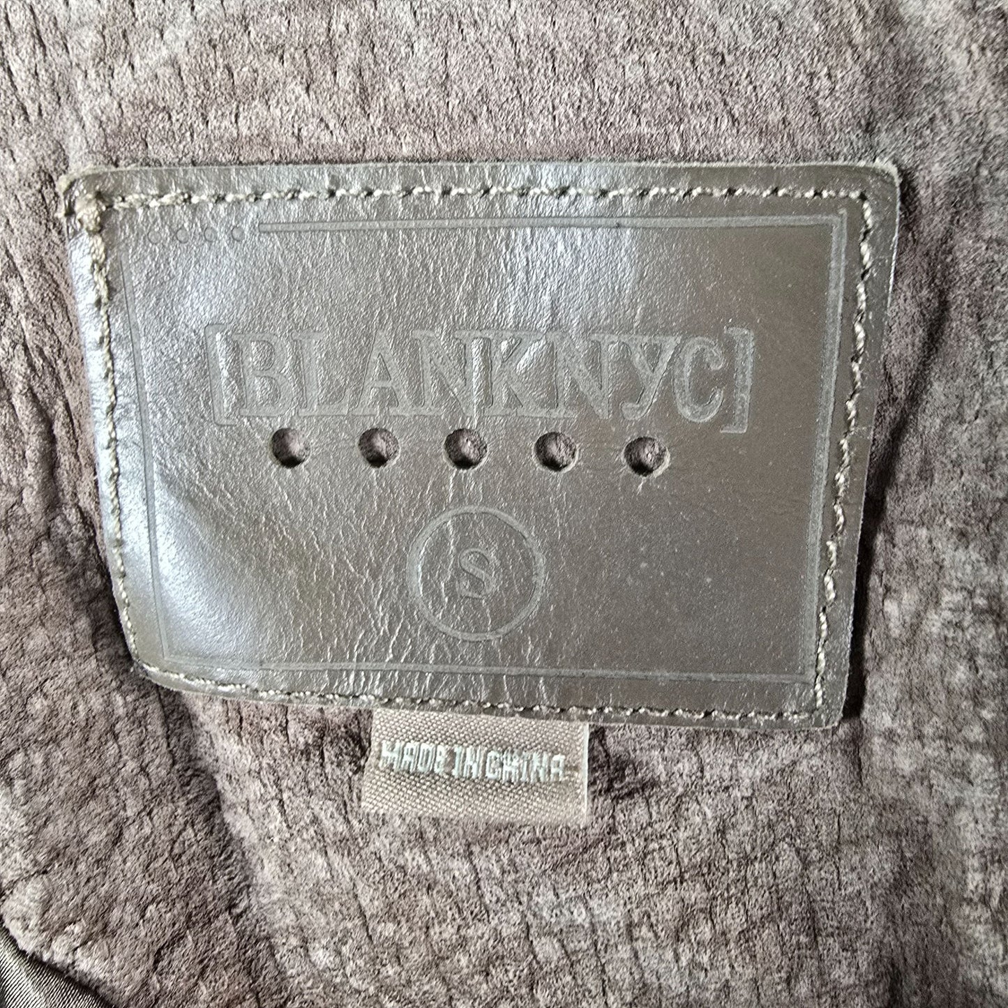2010s Distressed [BLANKNYC] Cropped Suede French Taupe Moto Jacket (Small)