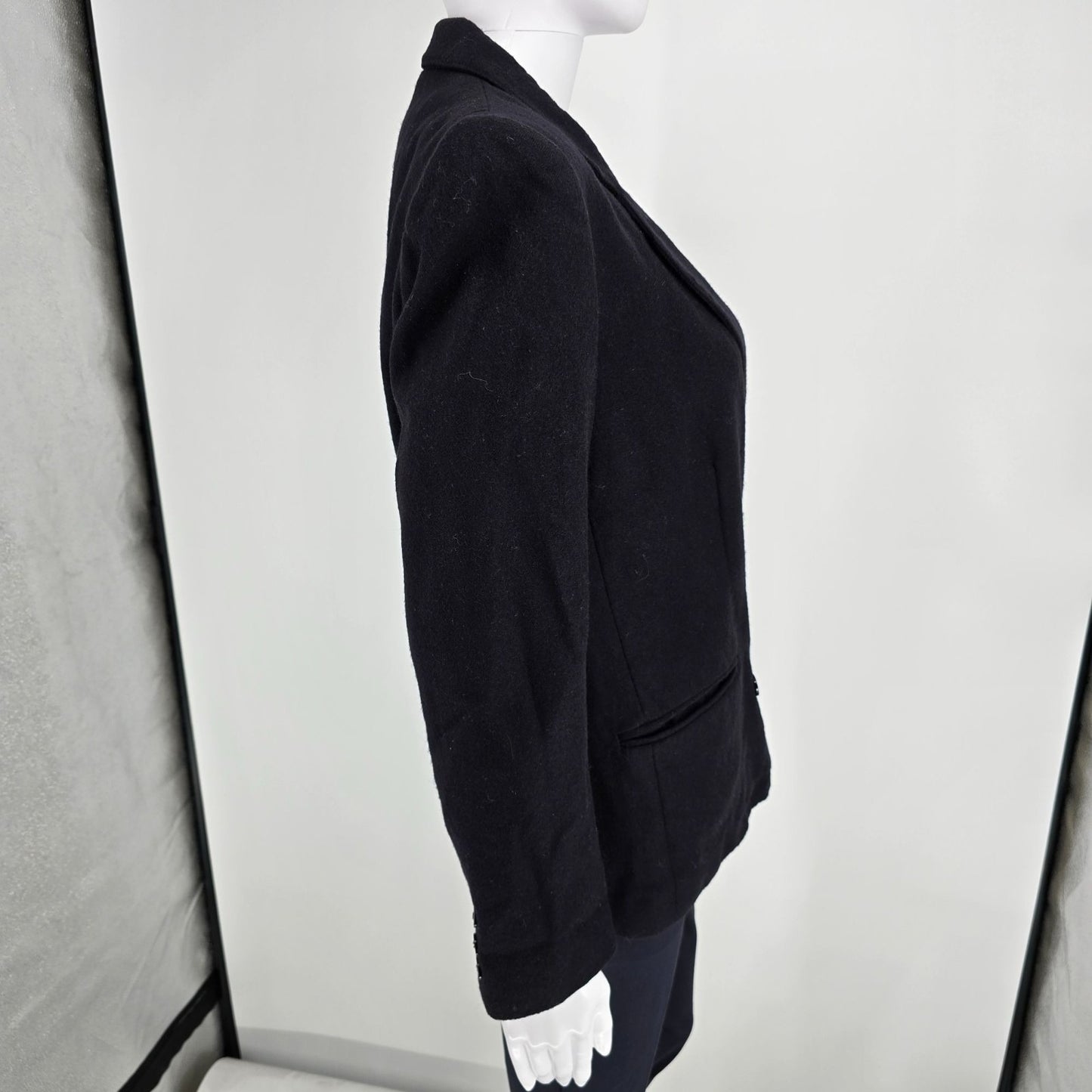 Vintage 1980s Haberdasher Women's Black Double-Breasted Wool Blazer (Small)