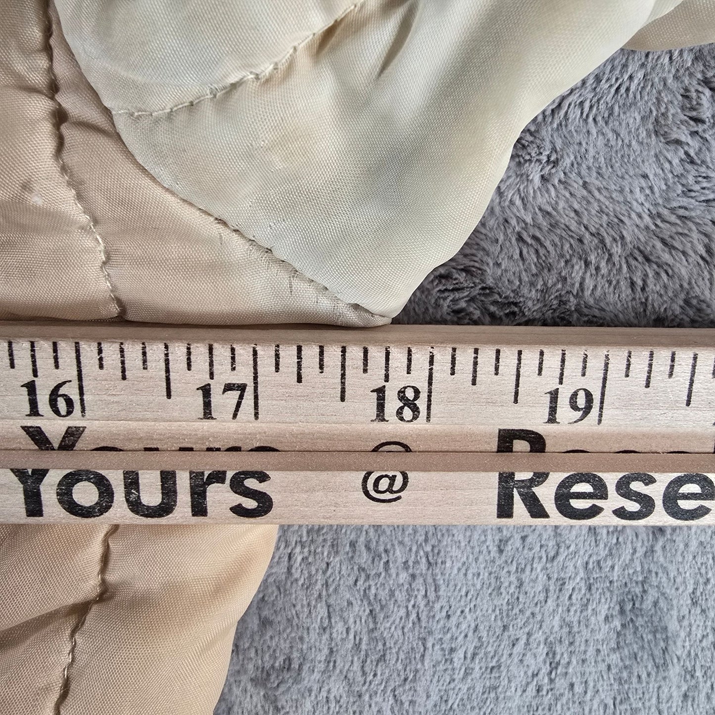 Vintage 1960s "By JALS" Tan Quilted Jacket w/ Waffle Knit Thermal Lining (XS)