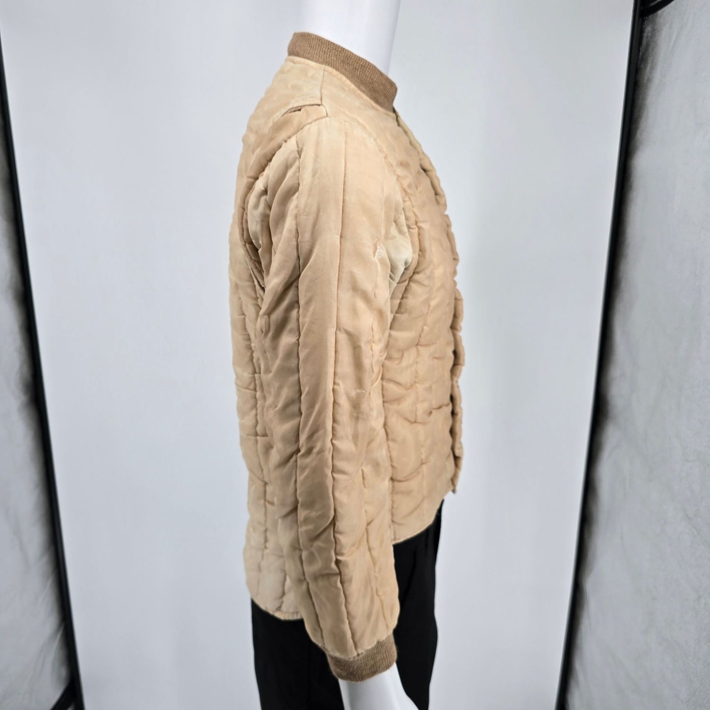 Vintage 1960s "By JALS" Tan Quilted Jacket w/ Waffle Knit Thermal Lining (XS)