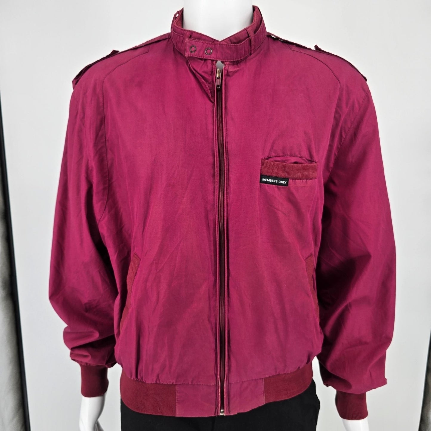 Vintage 1980s Members Only Burgundy/Wine Polycotton Zip-Front Racer Jacket (L)