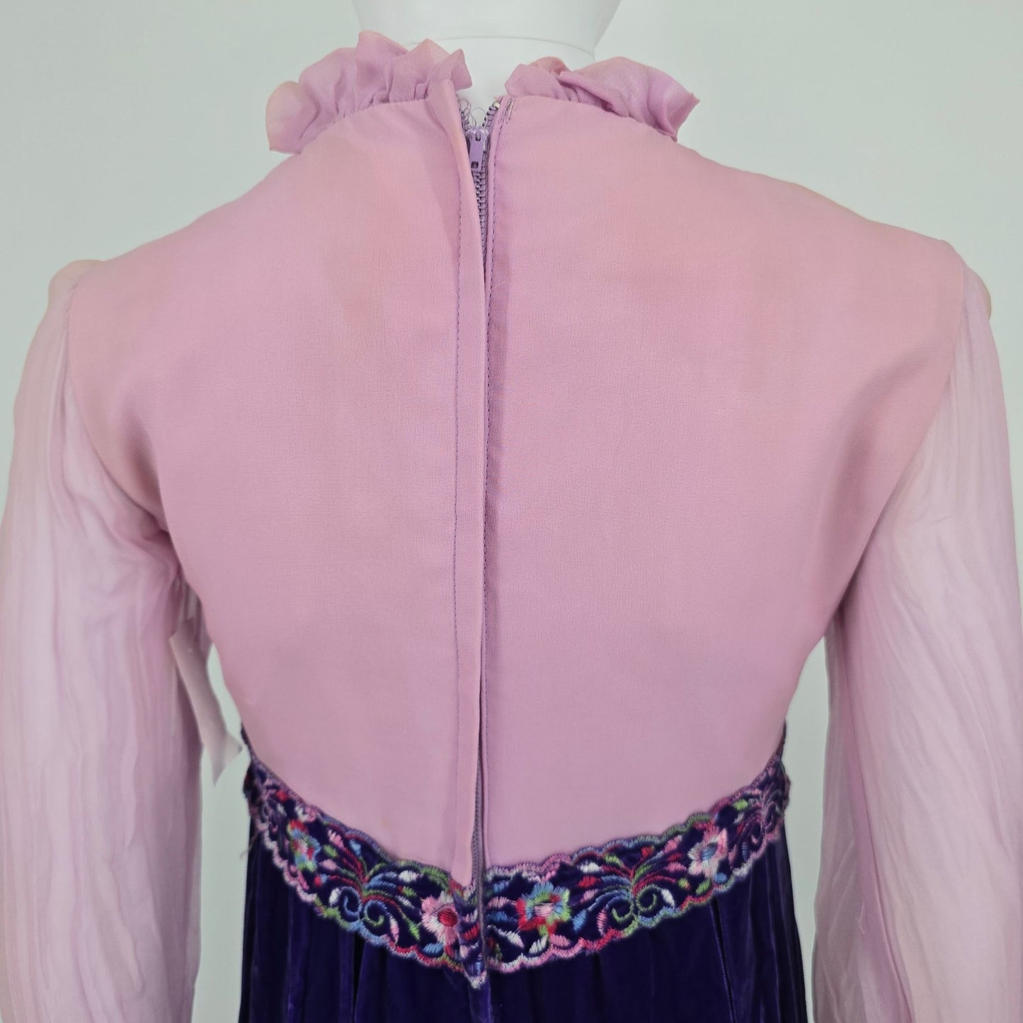 Distressed Vintage 1970s Pink Chiffon/Purple Velvet Metal Zip Empire Dress (XS)