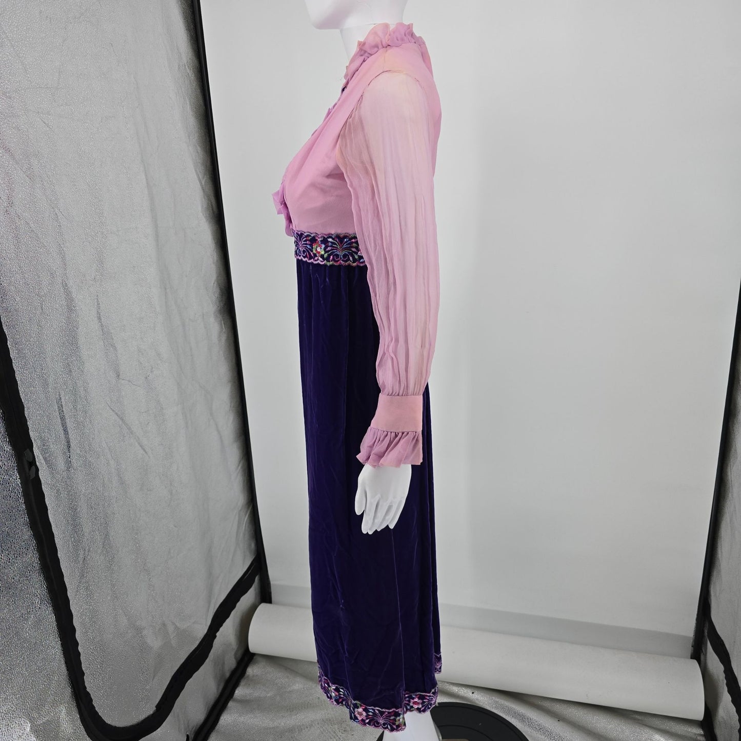 Distressed Vintage 1970s Pink Chiffon/Purple Velvet Metal Zip Empire Dress (XS)