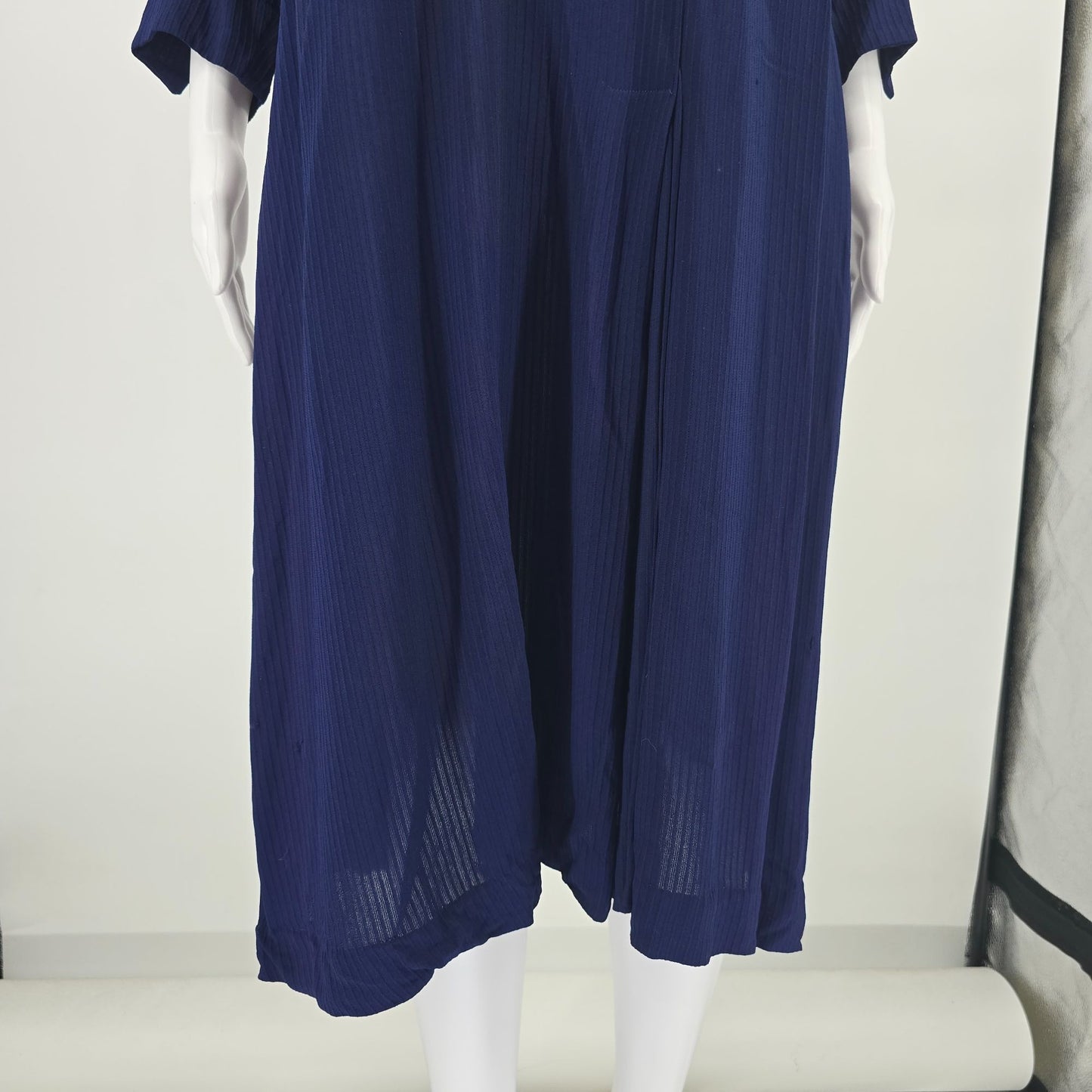 Vintage 1940s Navy Semi-Sheer Ribbed Crepe Long Sleeve V-Neck Day Dress (L)