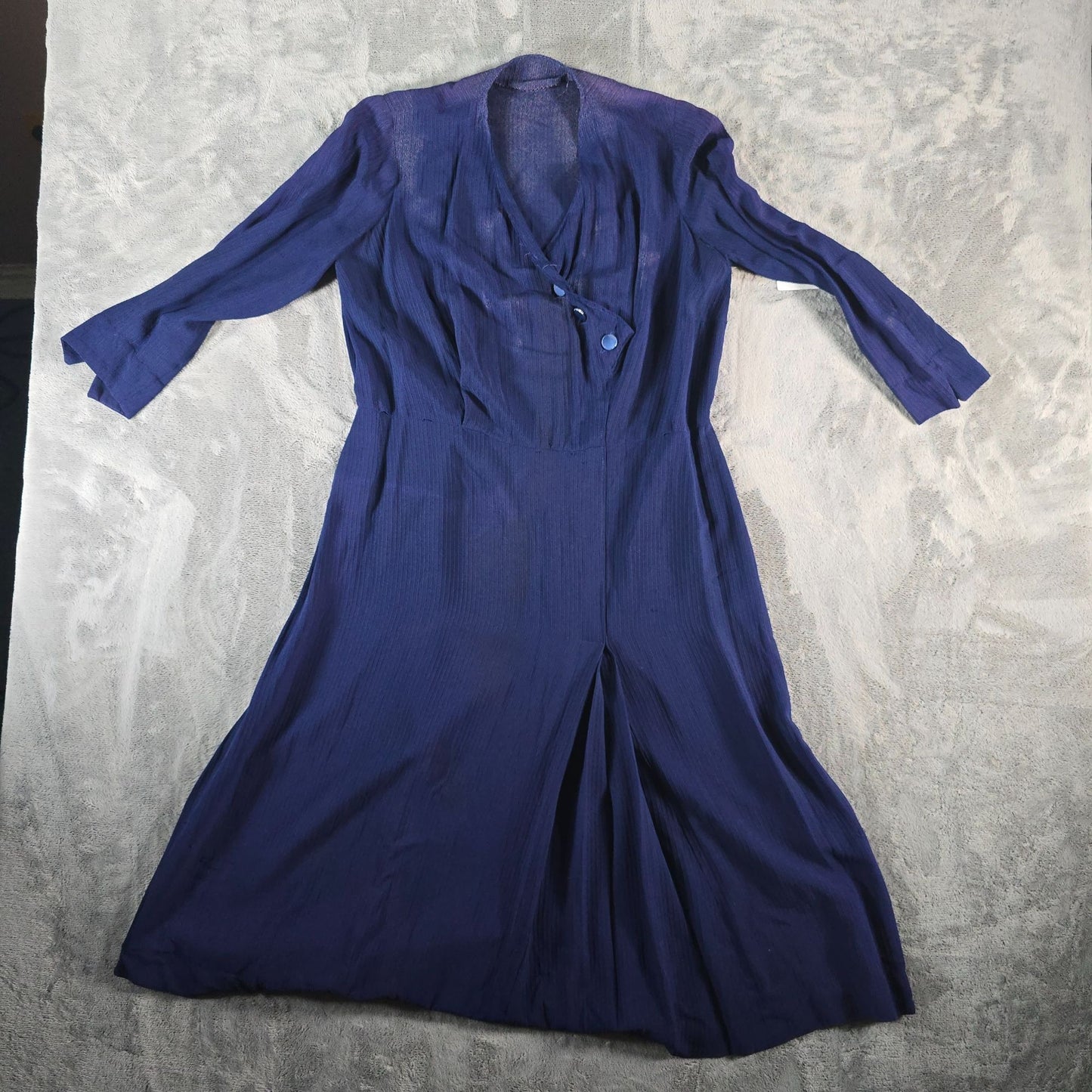 Vintage 1940s Navy Semi-Sheer Ribbed Crepe Long Sleeve V-Neck Day Dress (L)