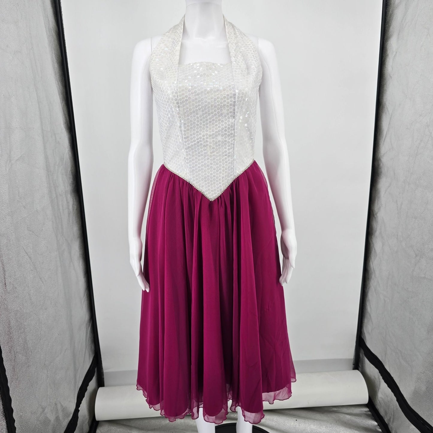 Vintage 1980s Rivar's Sequined Halter Performance/Party Dress (Junior's Small)