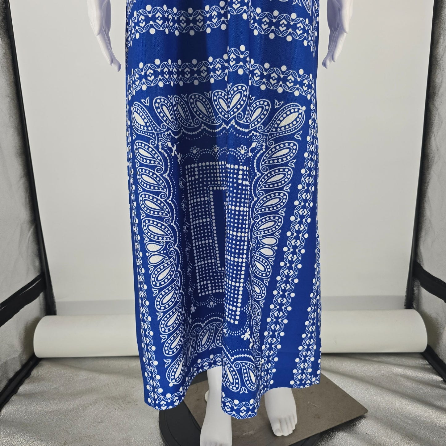 Vintage 1970s Blue/White Paisley Bandana Print Kaftan Lounger Maxi Dress (L)