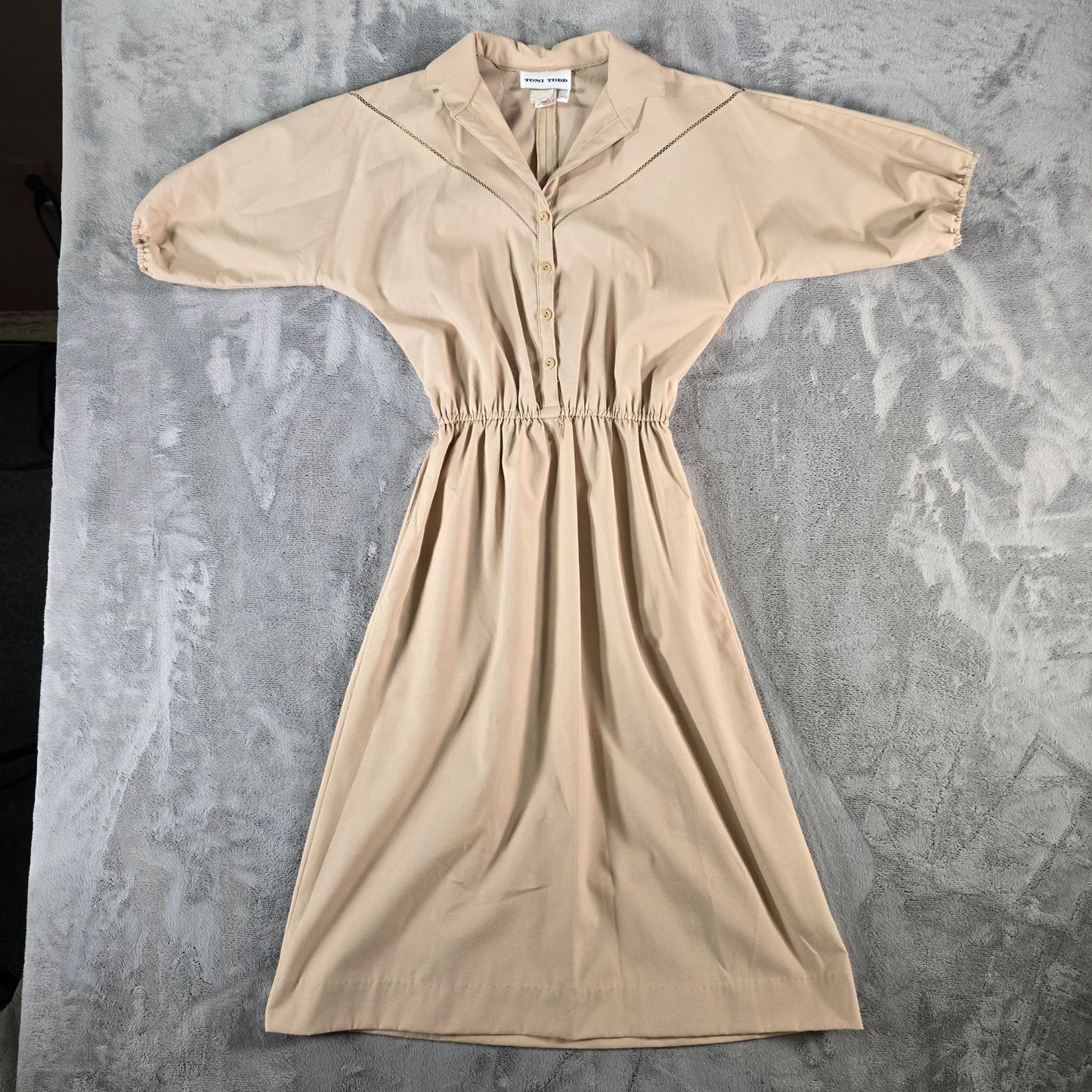 Vintage 1970s Toni Todd Khaki Elastic Waist Union Made Shirtwaist Midi Dress (M)