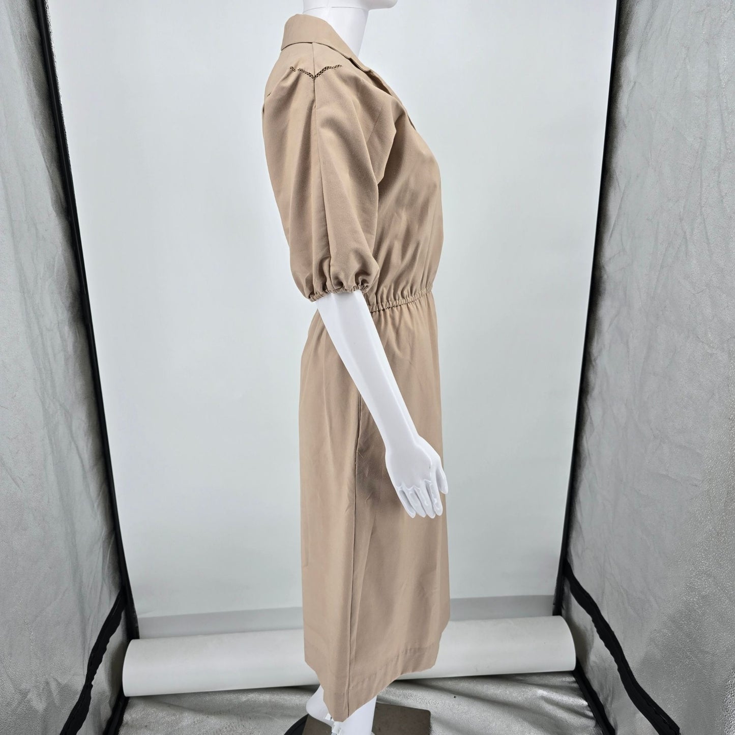 Vintage 1970s Toni Todd Khaki Elastic Waist Union Made Shirtwaist Midi Dress (M)