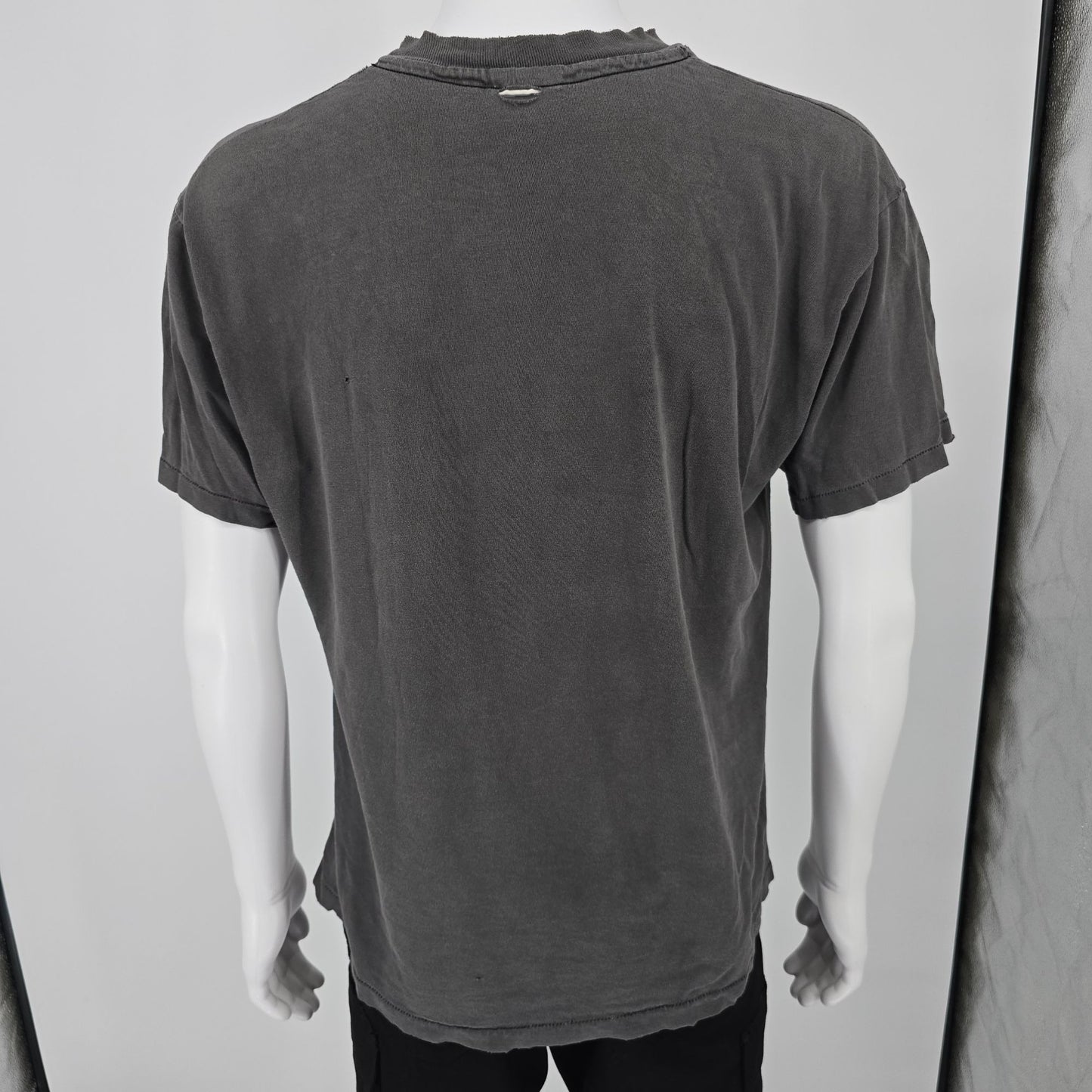 Distressed Vintage 1995 Custom Chrome 25 Years of Innovation Biker T-Shirt (L)