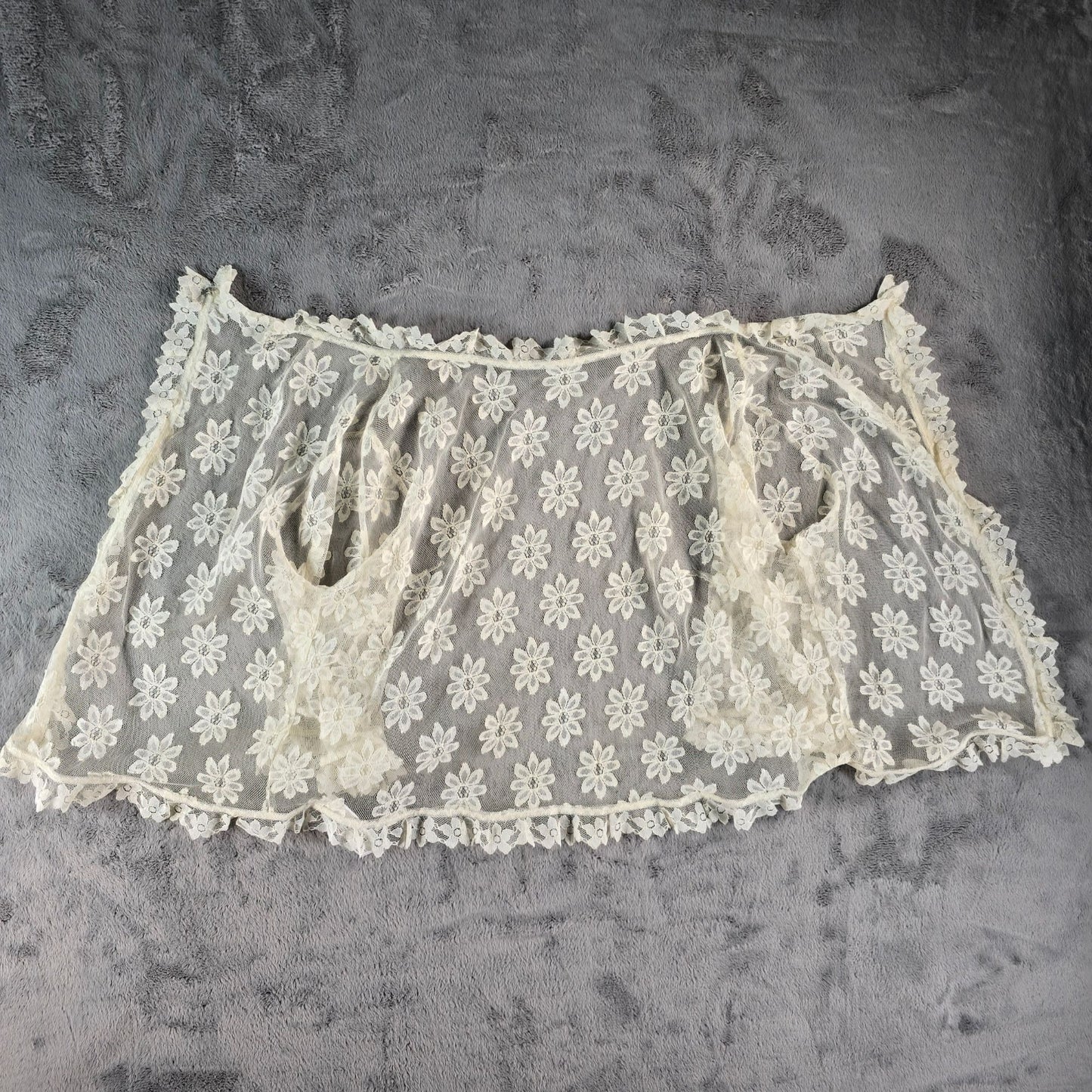 Vintage 1990s Unbranded Mesh Lace Daisy Embroidered Open Front Coverup (L) *Fair