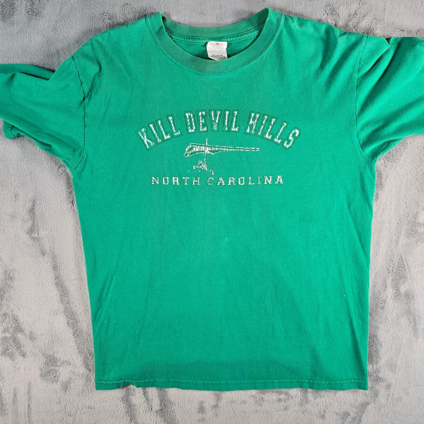 Distressed Vintage Y2K Anvil Kill Devil Hills North Carolina T-Shirt (M)