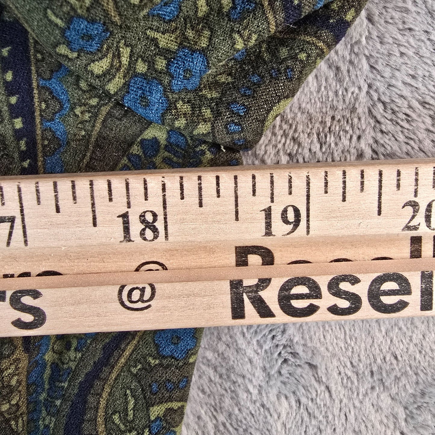 2000s Harvé Benard Women's Navy & Olive Paisley Print Blazer Jacket (Small)