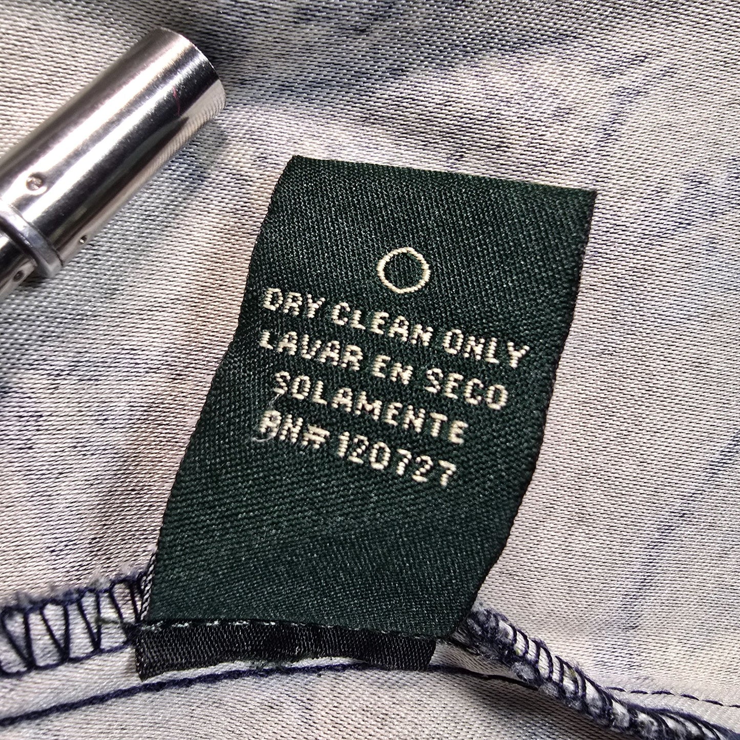 2000s Harvé Benard Women's Navy & Olive Paisley Print Blazer Jacket (Small)