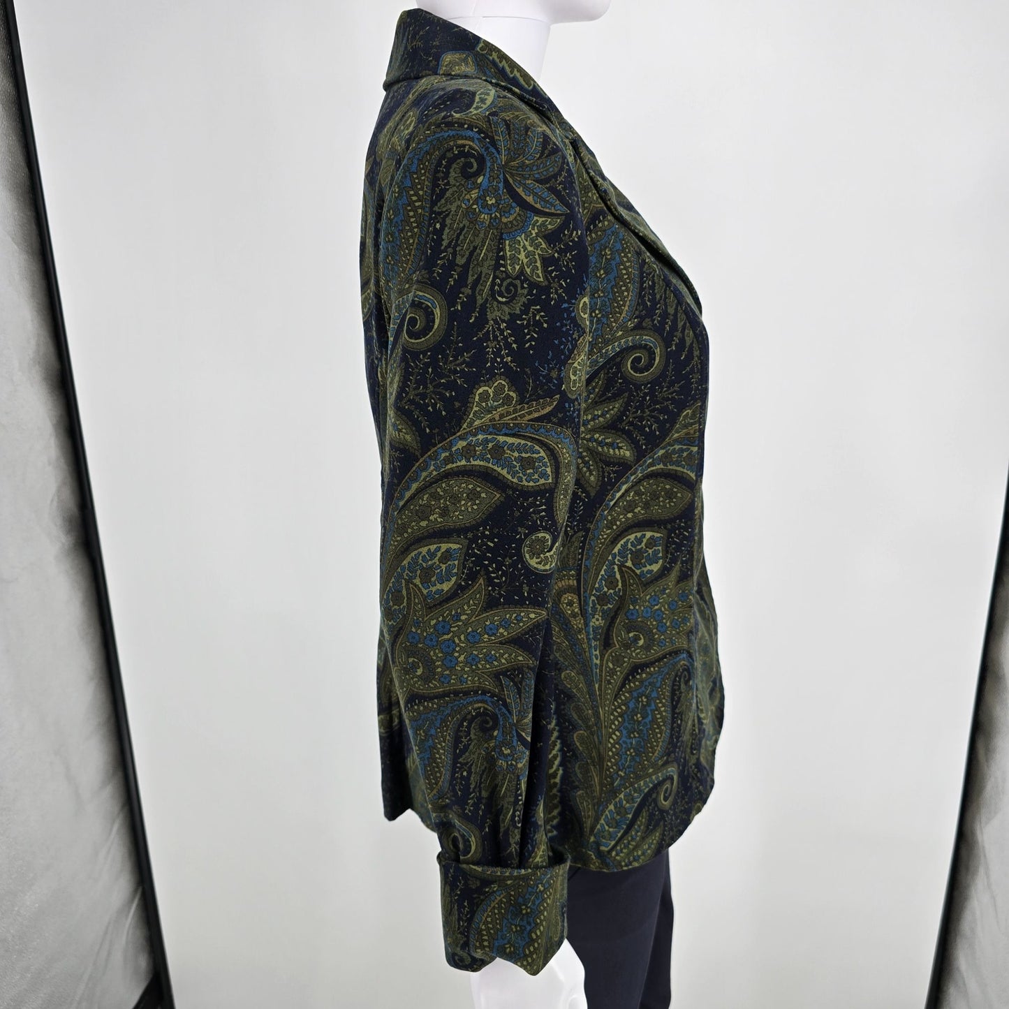 2000s Harvé Benard Women's Navy & Olive Paisley Print Blazer Jacket (Small)