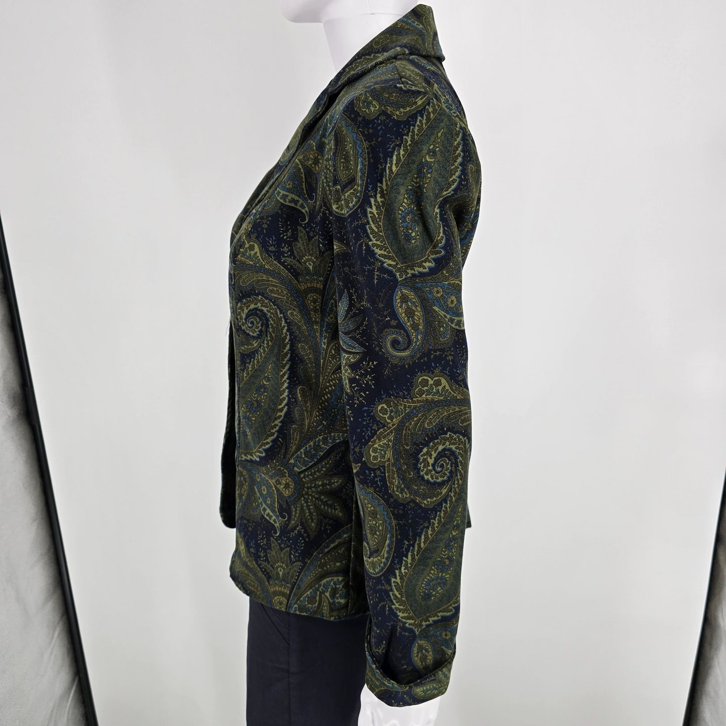 2000s Harvé Benard Women's Navy & Olive Paisley Print Blazer Jacket (Small)