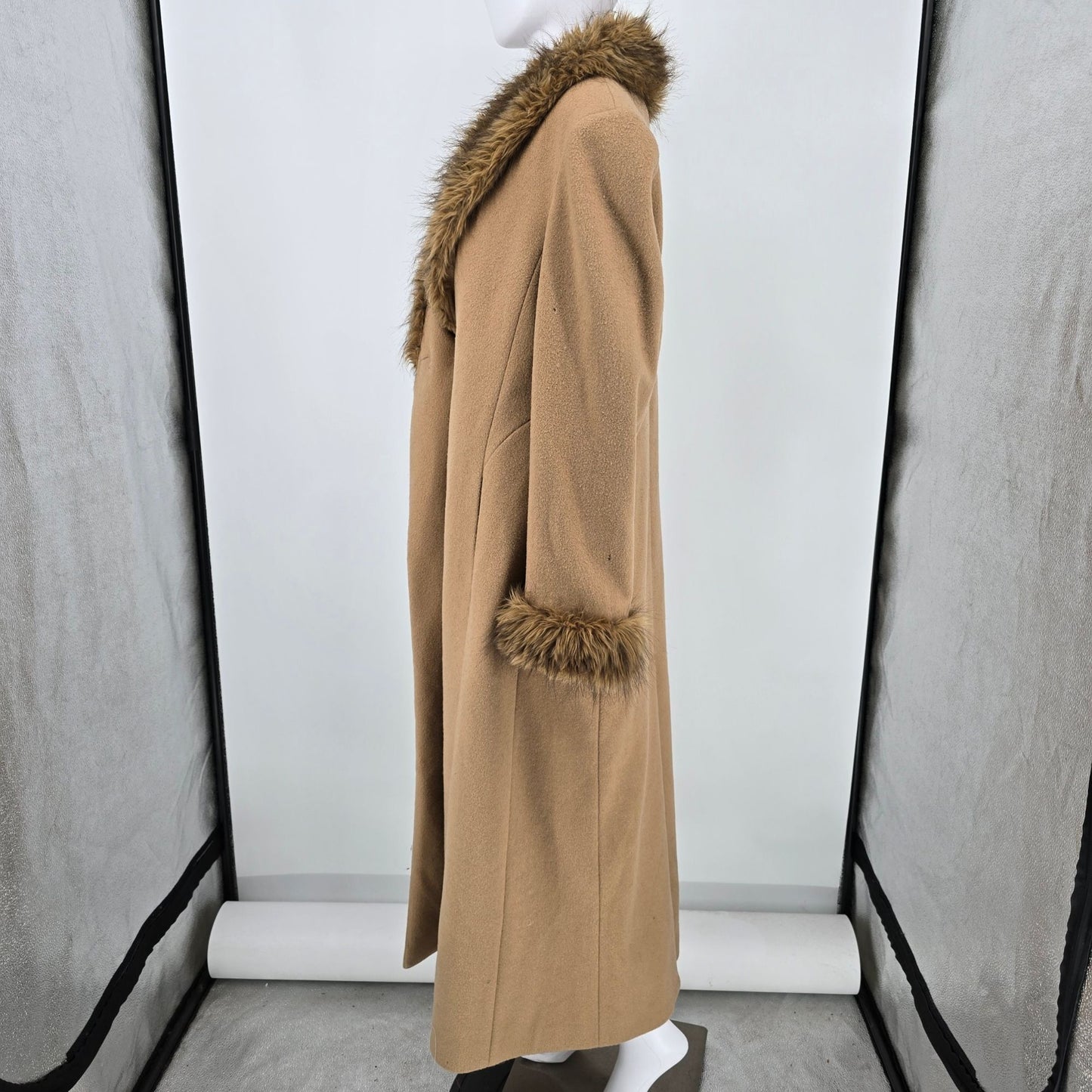 Vintage 1990s Charles Klein Women's Faux Fur Collar Wool Long Coat (Size 10/S)