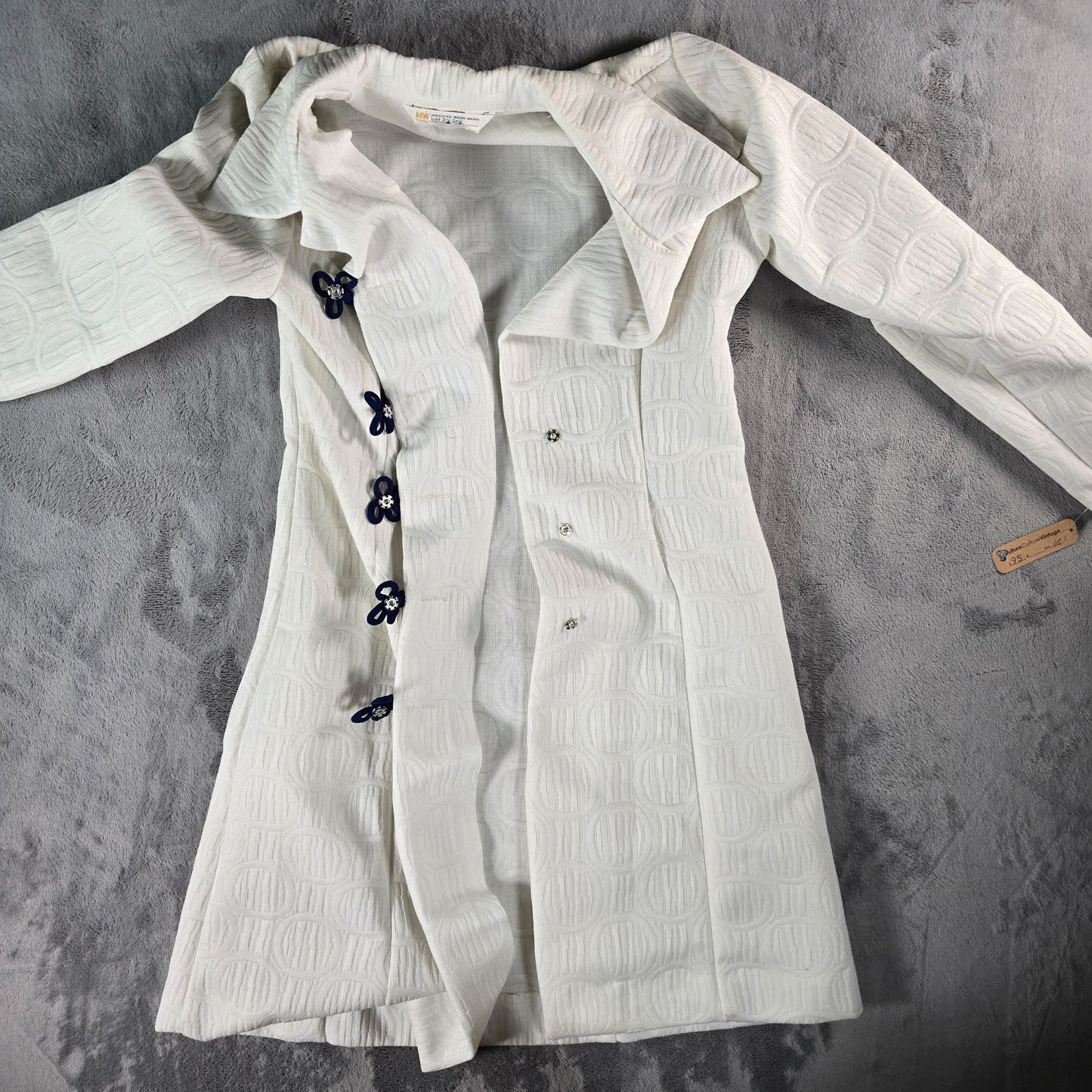 Vintage 1970s Towncraft Mod A-Line Textured Jacquard Knit Ivory Coat (S)