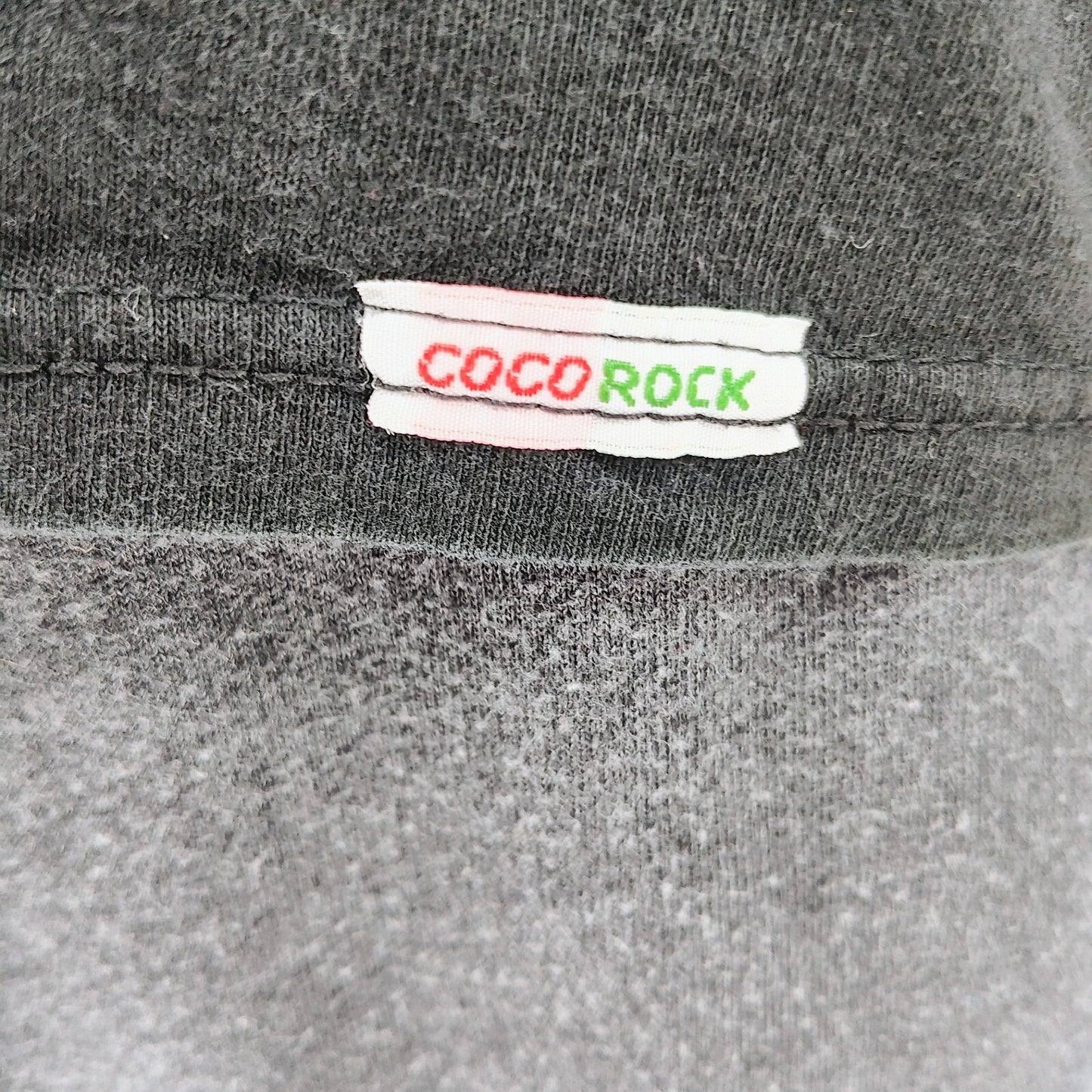 Playeras Coco Rock 'Llamados a Servir CCM Guatemala' Graphic T-Shirt (XS)