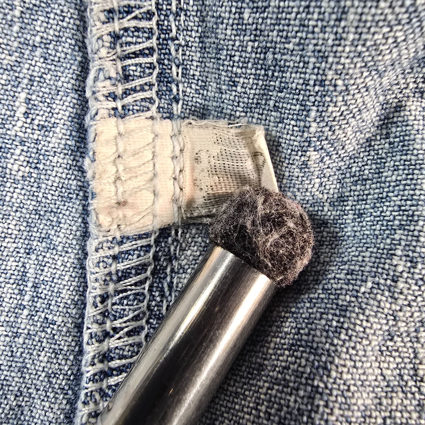 Vintage 1990s A*O American Outpost Women's Light Wash Denim Button-up Shirt (M)