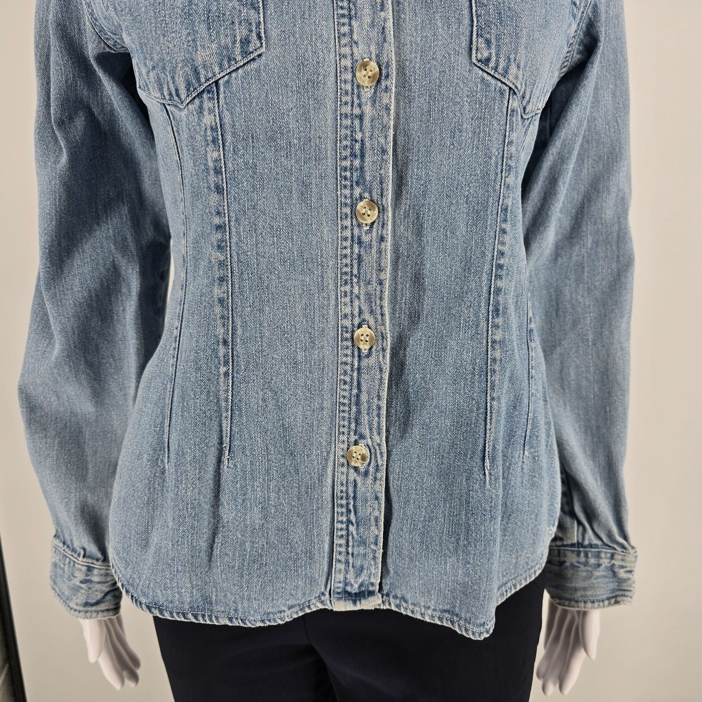 Vintage 1990s A*O American Outpost Women's Light Wash Denim Button-up Shirt (M)