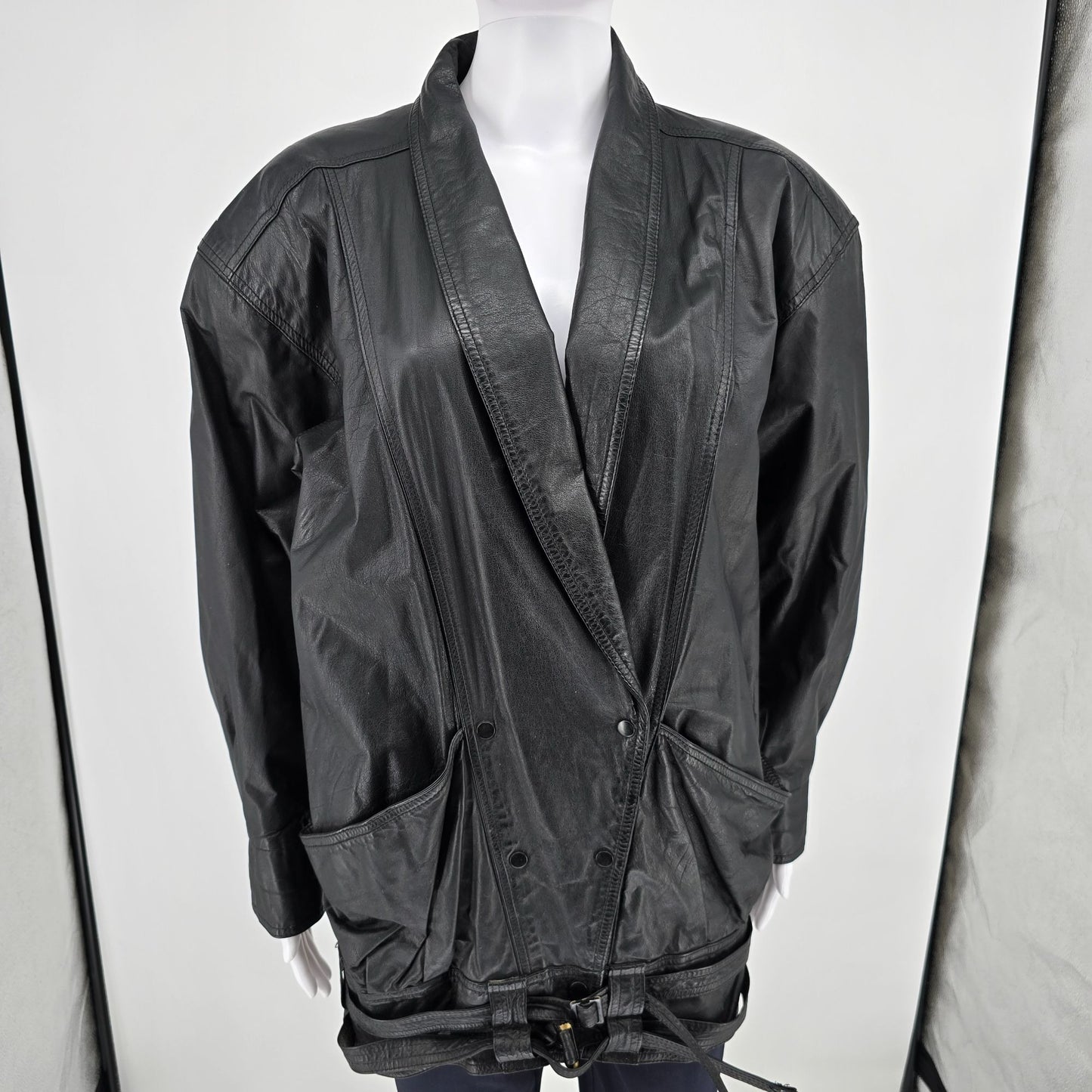 Vintage 1980s G-III Leather Fashions Black Oversized Shawl Collar Jacket (S)