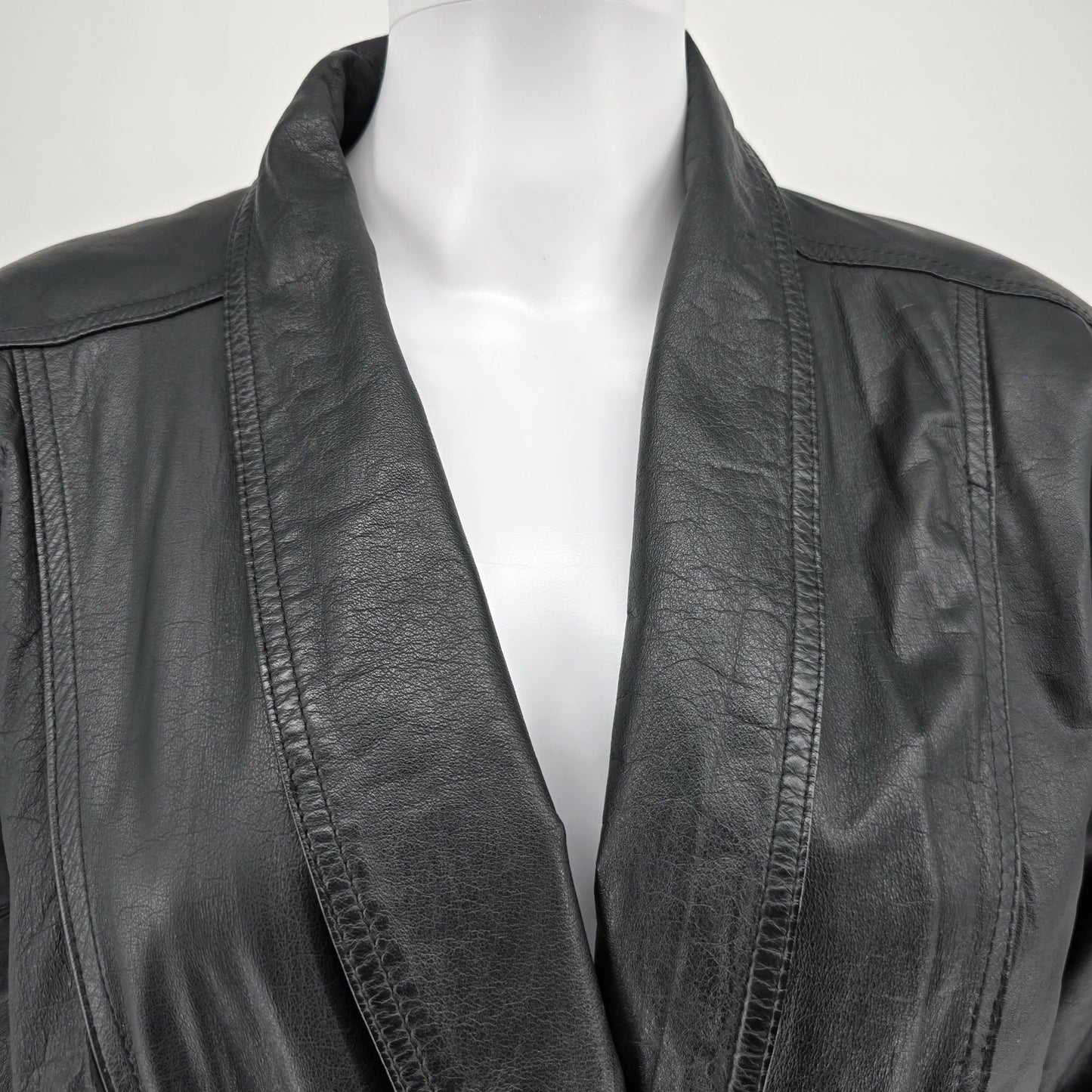 Vintage 1980s G-III Leather Fashions Black Oversized Shawl Collar Jacket (S)