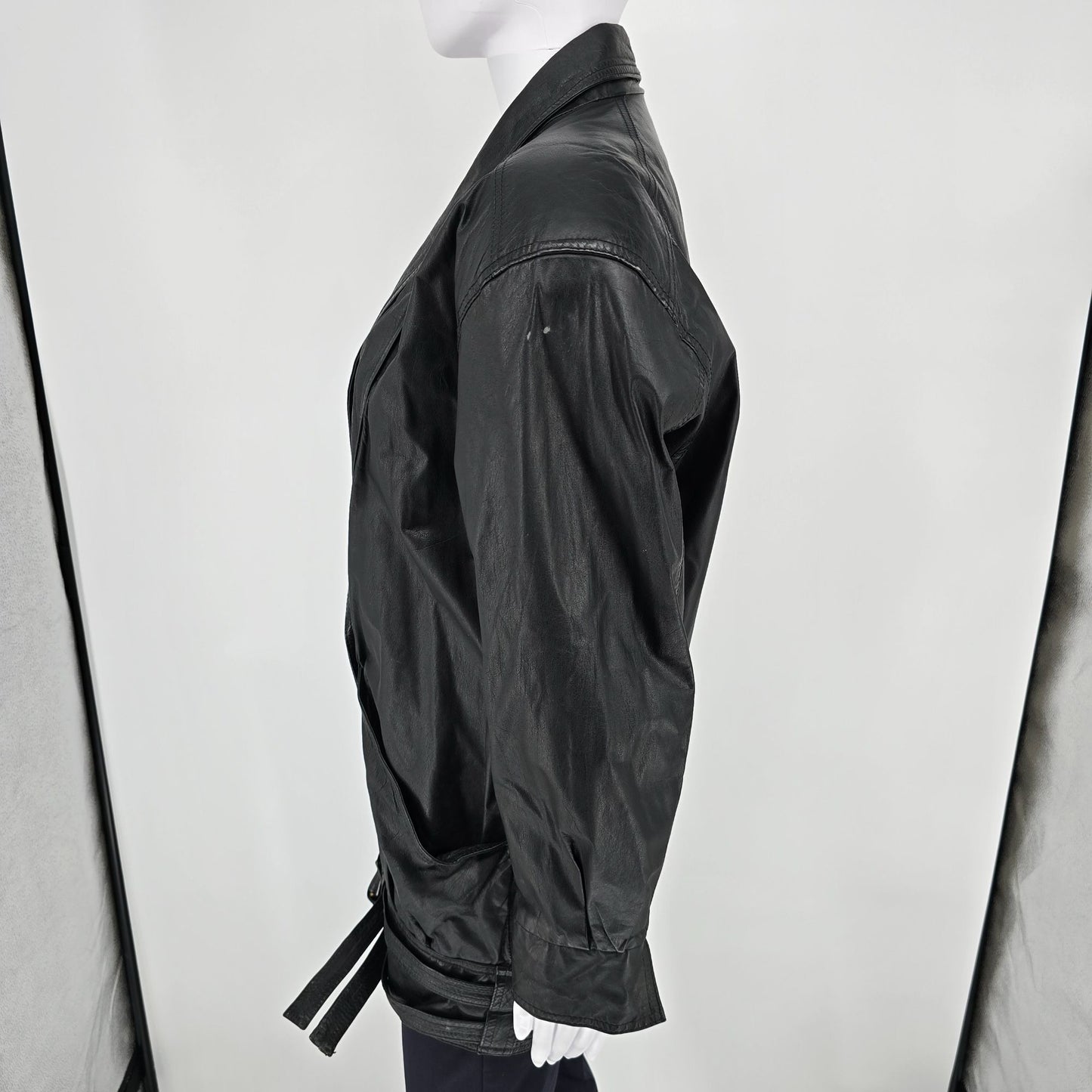 Vintage 1980s G-III Leather Fashions Black Oversized Shawl Collar Jacket (S)