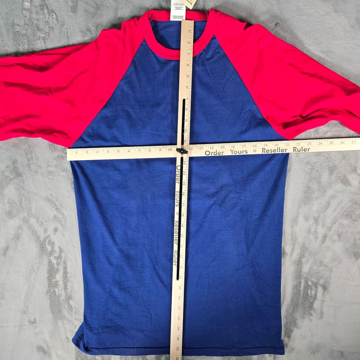 Vintage 1990s NWD Deadstock Munsingwear 3/4 Sleeve Blank Raglan Baseball Tee (L)