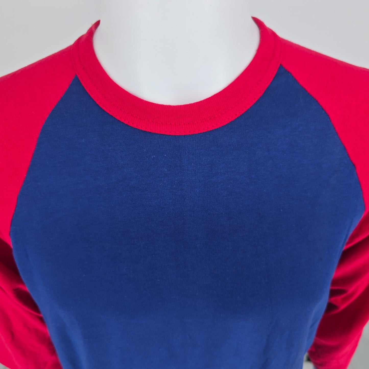 Vintage 1990s NWD Deadstock Munsingwear 3/4 Sleeve Blank Raglan Baseball Tee (L)