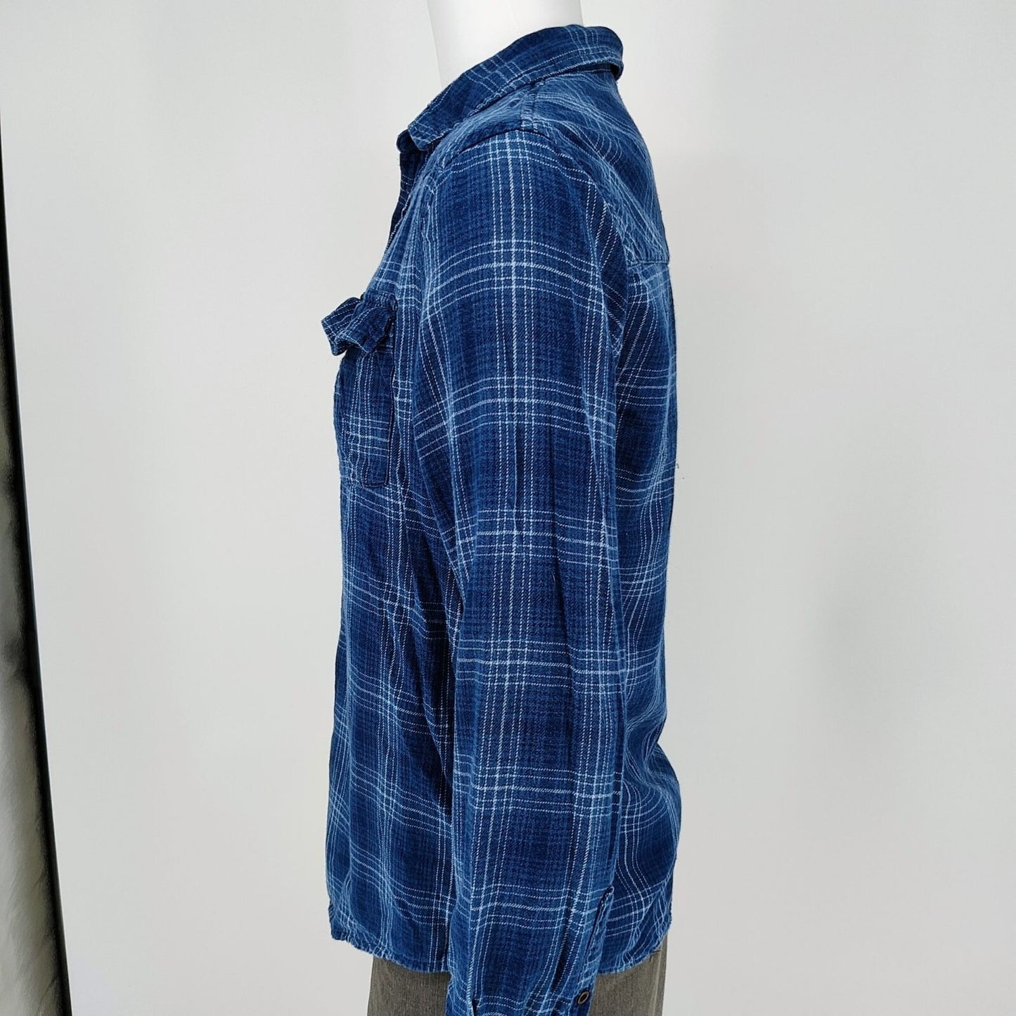 RF Brand MFG Mens Blue Plaid Long Sleeve Button-Up Flannel Shirt (Small)