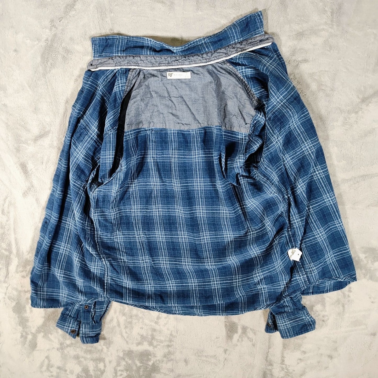 RF Brand MFG Mens Blue Plaid Long Sleeve Button-Up Flannel Shirt (Small)