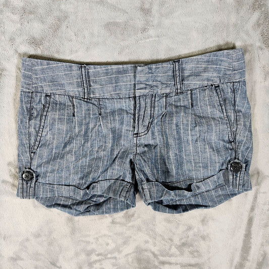 Fossil Women's Blue & White 3" Inseam Striped Cotton Shorts Shorts (Size 25)