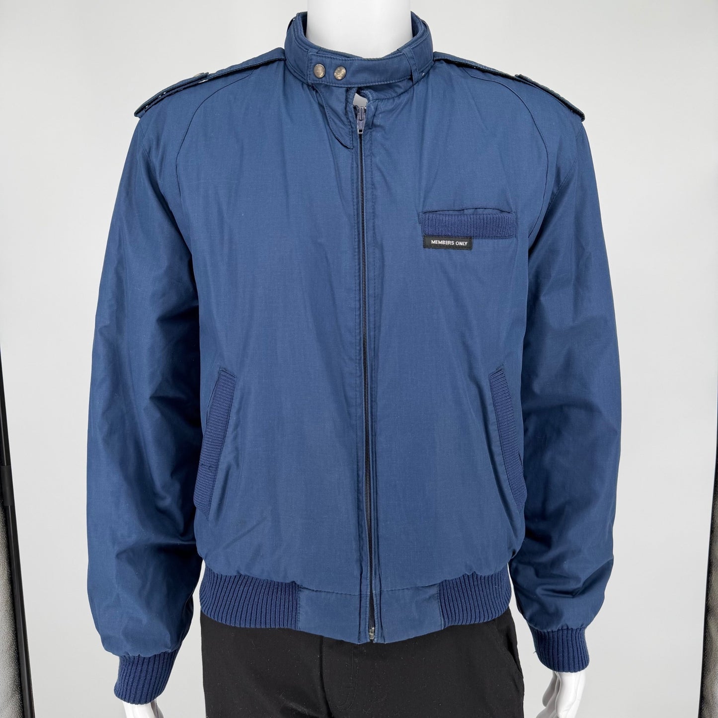 Vintage 1980s Members Only Blue Padded Bomber Jacket (Size 40/Medium)