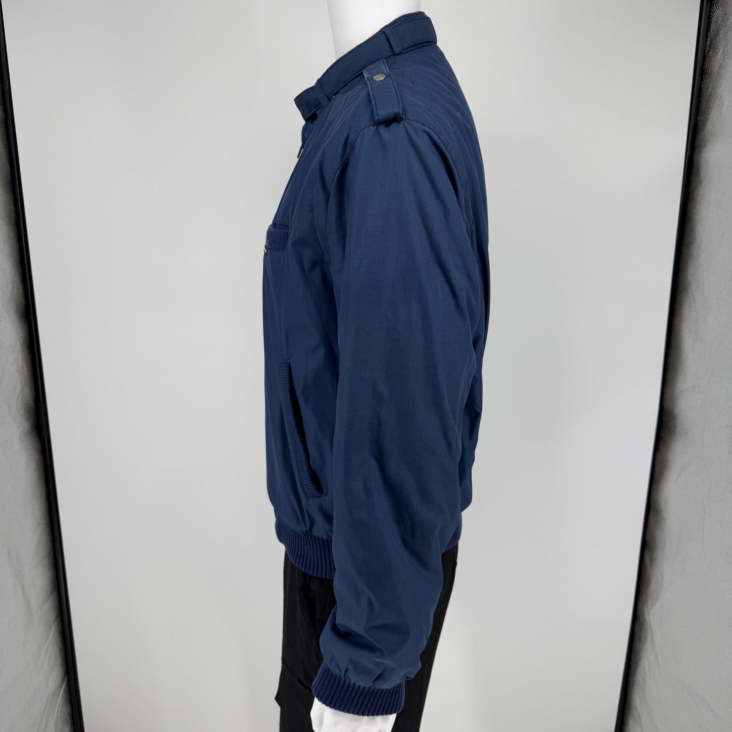 Vintage 1980s Members Only Blue Padded Bomber Jacket (Size 40/Medium)