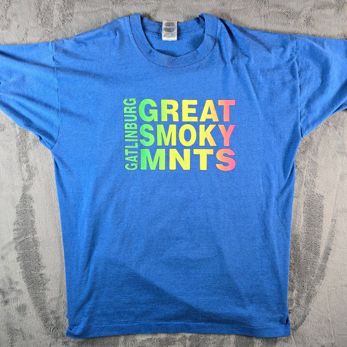 Vintage 1990s Gatlinburg "Great Smoky Mnts" Souvenir/Tourist T-Shirt (XL)