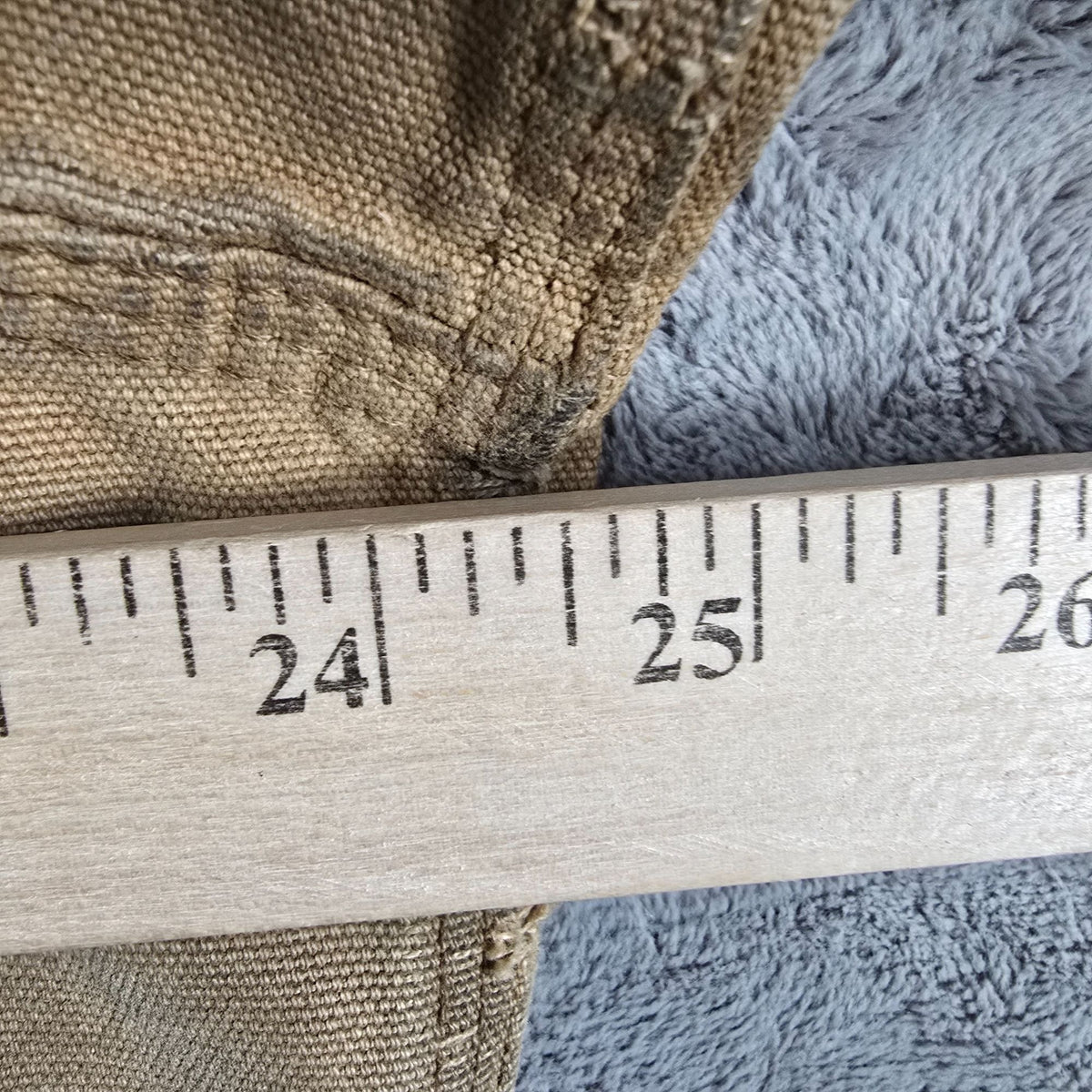Thrashed Vintage 1990s Carhartt JR106/J03 BRN Thermal-Lined Active Jacket (L)