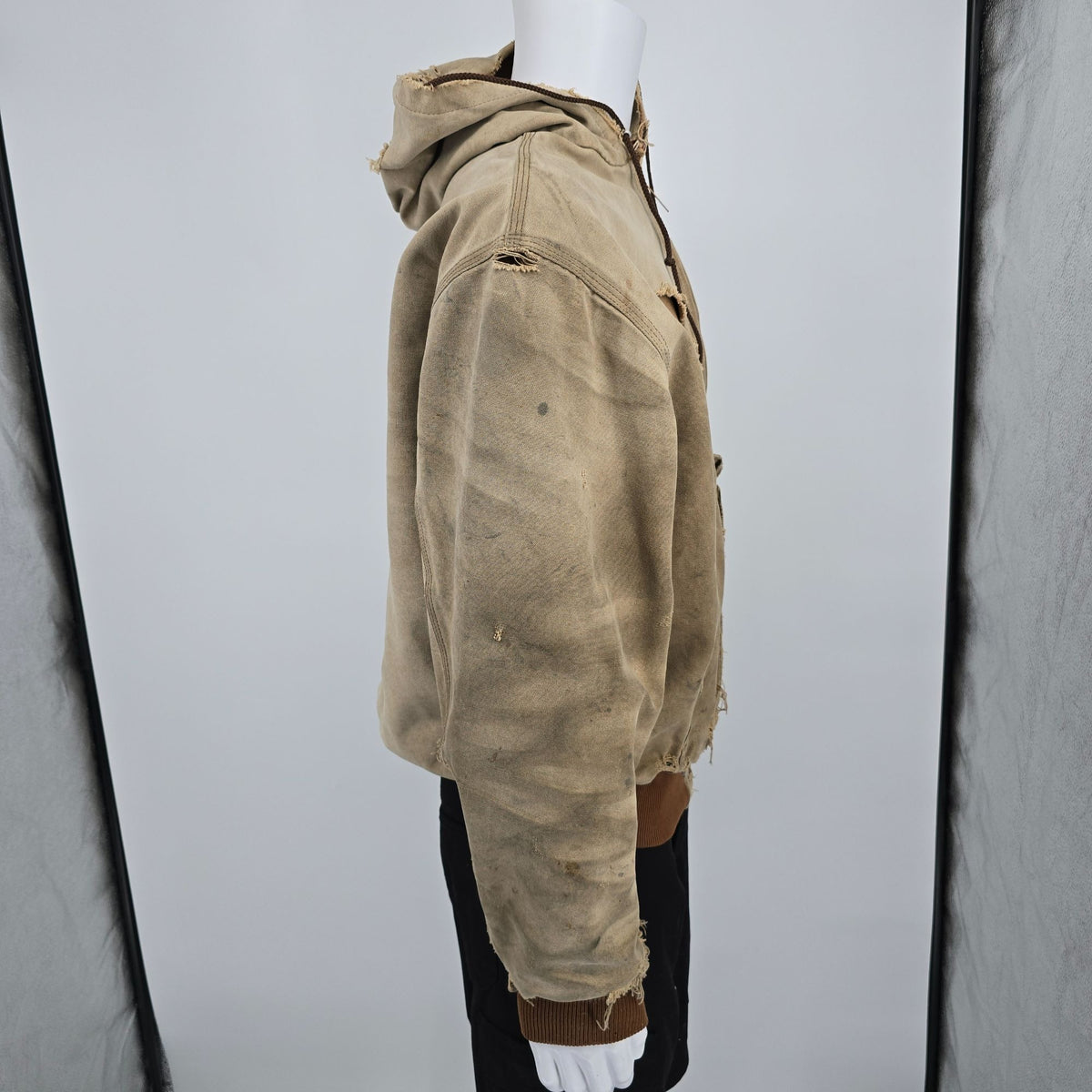 Thrashed Vintage 1990s Carhartt JR106/J03 BRN Thermal-Lined Active Jacket (L)