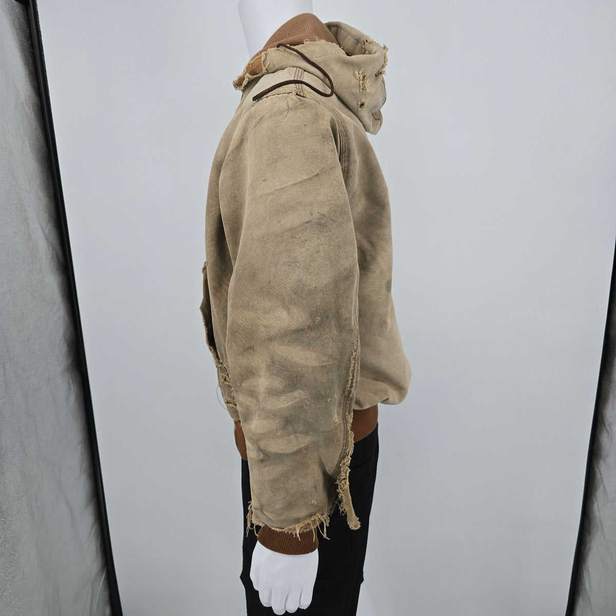 Thrashed Vintage 1990s Carhartt JR106/J03 BRN Thermal-Lined Active Jacket (L)