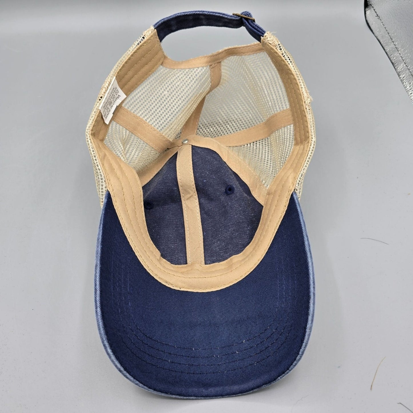 Distressed "That What I Do: I Fix Stuff and I Know Things" Blue Mesh-Back Dad Ha
