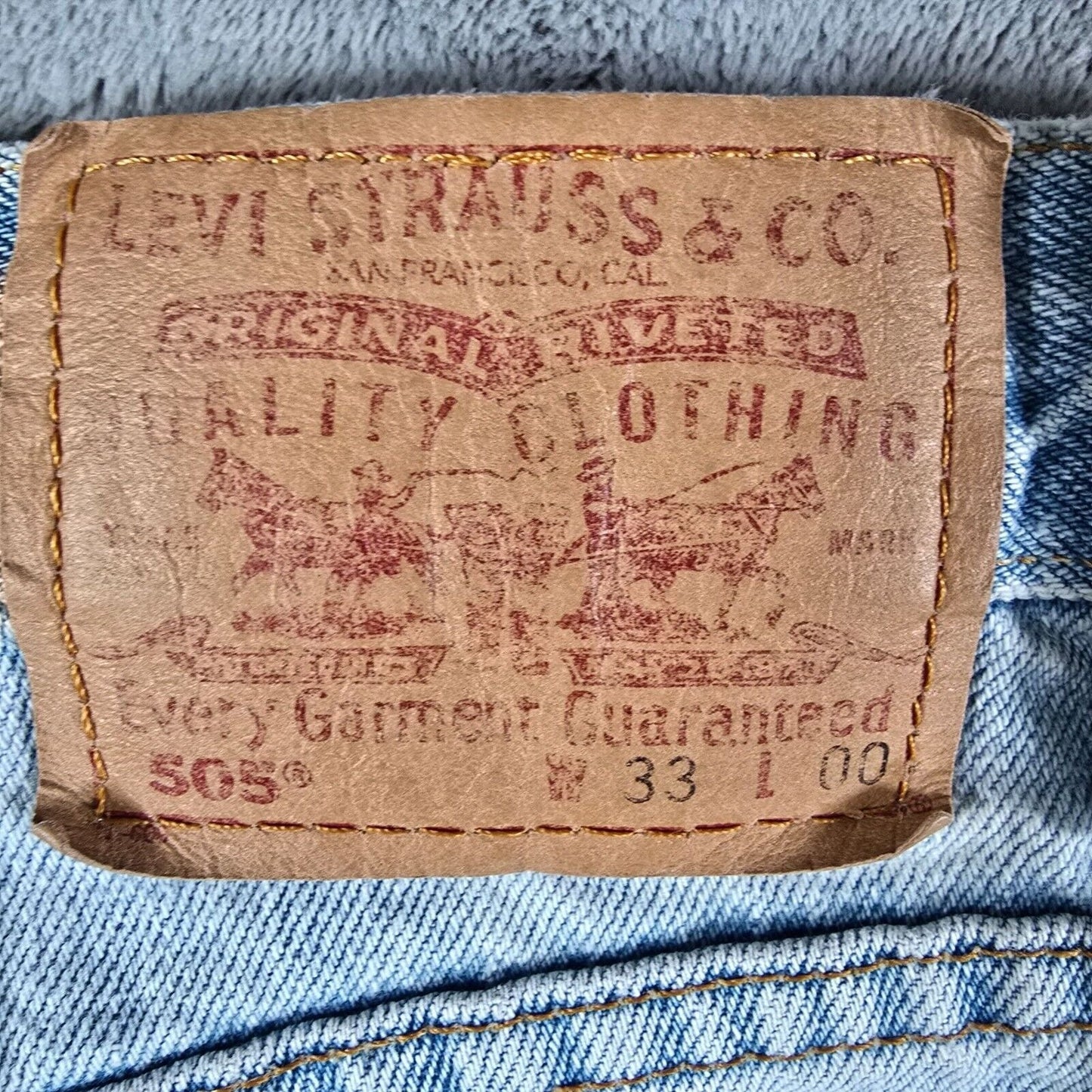 Vintage 2001 Y2K Made in USA Levi's 505 Men's Regular Fit Denim Shorts (31)