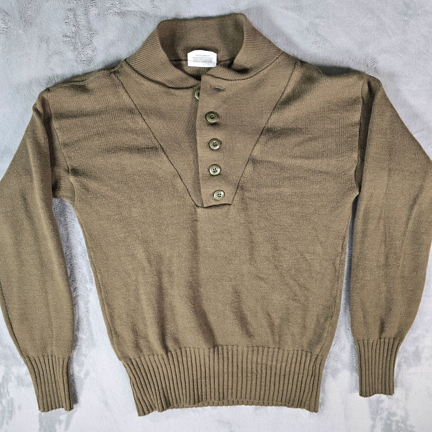 Vintage 1994 Men's U.S. Army Mitt's Nitts Acrylic Olive Drab OD Sweater (M)